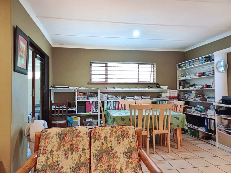 3 Bedroom Property for Sale in Denneoord Western Cape